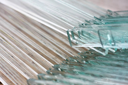 شیشه سکوریت با دوام بالا و لبه های پرداخت شده